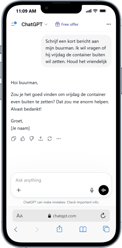 ChatGPT chatbericht op smartphone met Nederlandse tekst.
