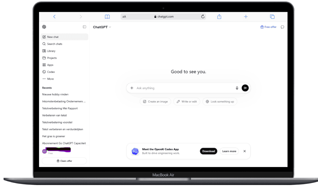 Screenshot van WegwijsAI chatinterface op laptop, AI-ondersteuning voor slimme oplossingen.