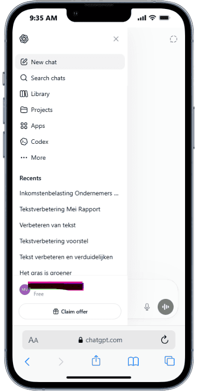 ChatGPT foutmelding. Storing bij ChatGPT Chatbot interface op smartphone voor AI-ondersteuning en klantenservice.